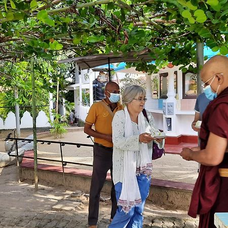 Madu River Edge Hotel Balapitiya Ngoại thất bức ảnh